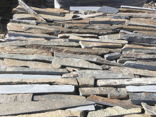 Горбушка златолит мультиколор для облицовки купить в Еманжелинске