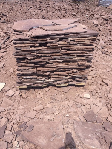 Плитняк лемезит бордовый для цоколя 1,5-2 см купить в Еманжелинске