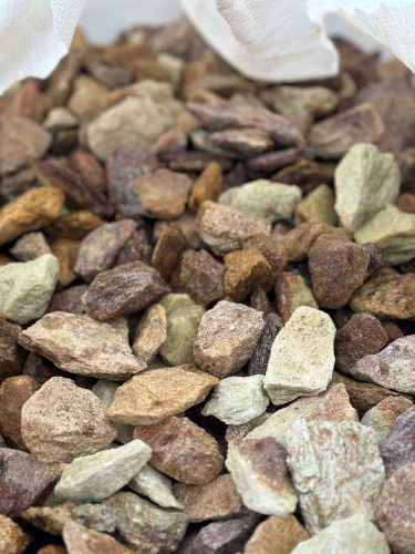 Златолит персиковый декоративная каменная крошка купить в Еманжелинске