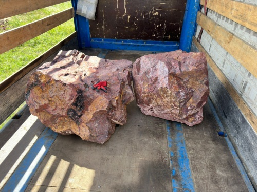 Ландшафтные глыбы красно-фиолетовые 200-1000 килограмм купить в Еманжелинске