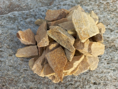 Златолит жёлтый декоративная каменная крошка купить в Еманжелинске