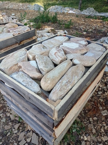 Златолит жёлтый, жёлто-зелёный глыбки и валуны для ланшафтного дизайна купить в Еманжелинске