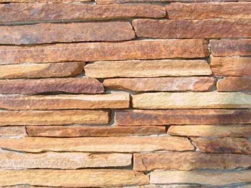 Горбушка златолит золотистый для облицовки купить в Еманжелинске