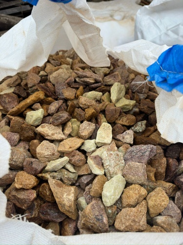 Златолит персиковый декоративная каменная крошка купить в Еманжелинске