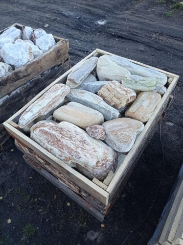 Златолит жёлтый, жёлто-зелёный глыбки и валуны для ланшафтного дизайна купить в Еманжелинске